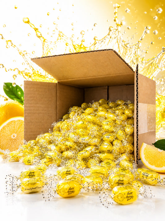 Gute Laune Drops Nachfüllpack für Dispenser 750g von K's Soul Food Kitchen vor buntem Hintergrund mit
