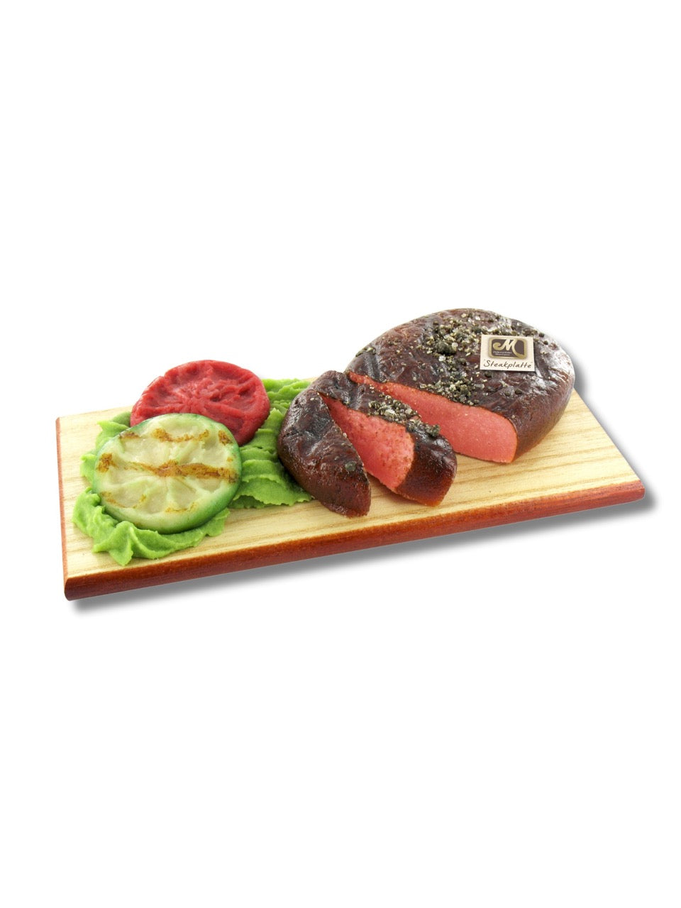 Marzipan-Steak mit Grillgemüse-Garnitur, handgefertigte Marzipanfigur, 150 g, von der Odenwälder Marzipan Konditorei – erhältlich in der Dreyer Confiserie in Hameln und online.